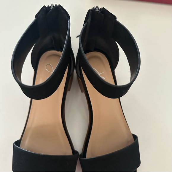 J.Adams Suede Heels Size 6.5 - Picture 7 of 10